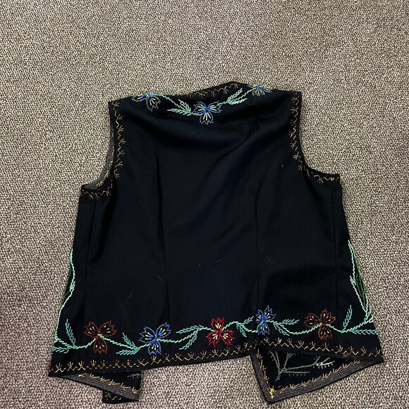 Vintage 1930 -40s Hand Beaded Hand Made Ukrainian Vest - Picture 2 of 4